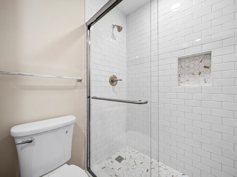 1225 Stanley Ave #203 — Photo 12