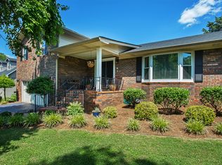 2238 Conestoga Dr, Bowling Green, KY 42104