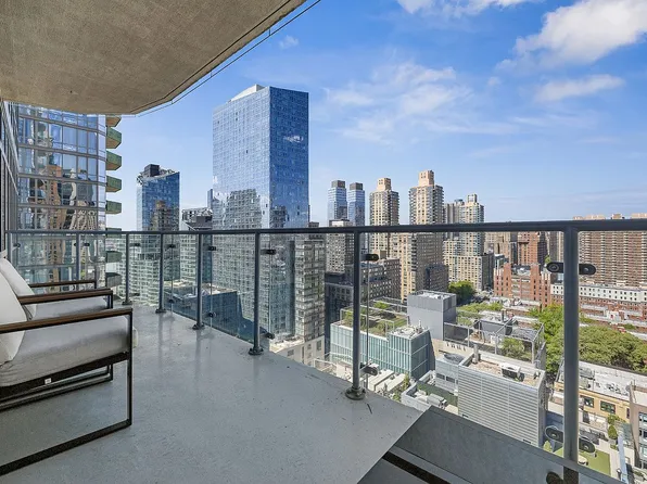 555 W 59th St APT 23A, New York, NY 10019