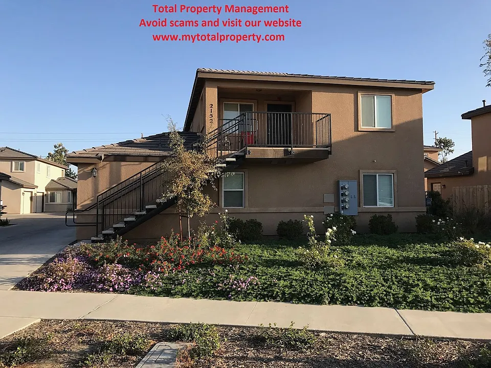 2150 W Lark Ave