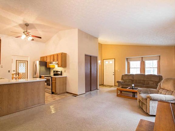 4th image of 2311 Fernwood Ave