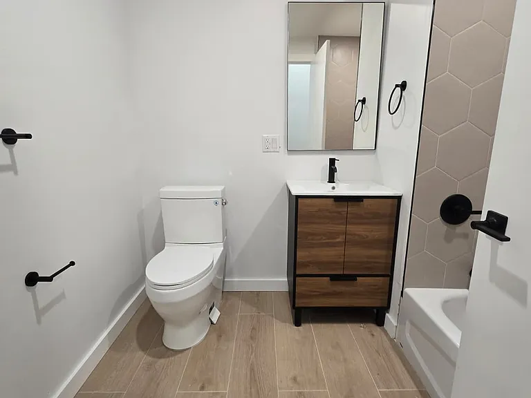 74 Webster St #1BA — Photo 3