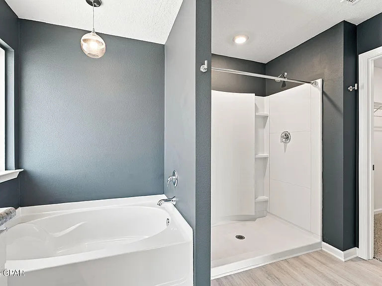 4960 Shurer Ln — Photo 23