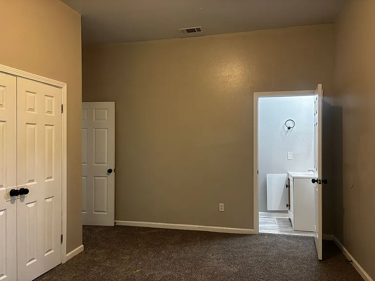 2281 Virginia St — Photo 19