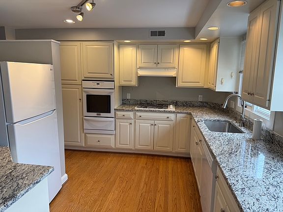 5th image of 5411 Houghton Pl