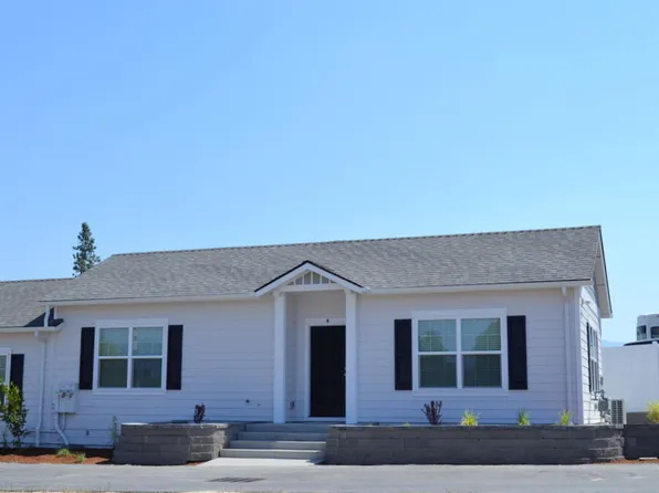 2032 SW Allen Creek Rd, Grants Pass, OR 97527