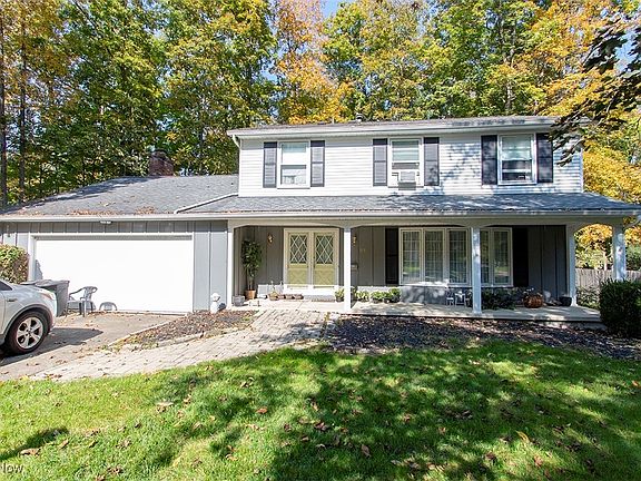 2nd image of 815 Beechwood Dr