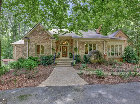 6 Pinegate Ct, Peachtree City, GA 30269