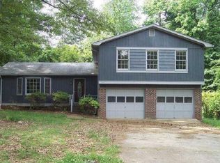 5323 Rockborough Trl, Stone Mountain, GA 30083