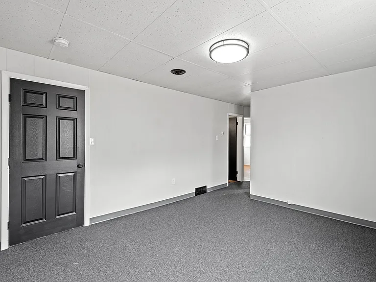 412 Mill Street — Photo 10
