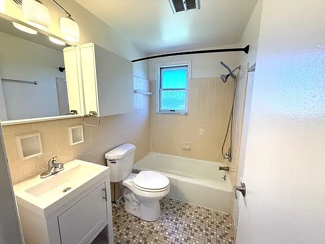 550 Elm St #A — Photo 17