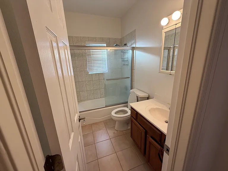 Shared Bathroom for Bedrooms 2 & 3