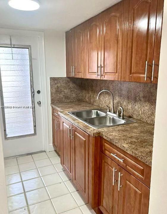 1st image of 1816 McKinley St APT 6