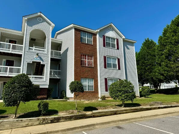 308-4 Waterdown Dr, Fayetteville, NC 28314