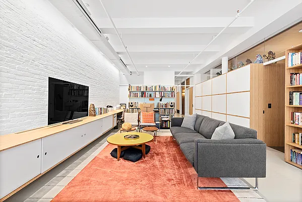 Sold by Compass | media 5