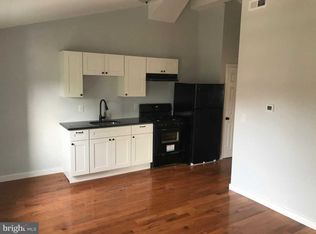 221 Market St, Camden, NJ 08102