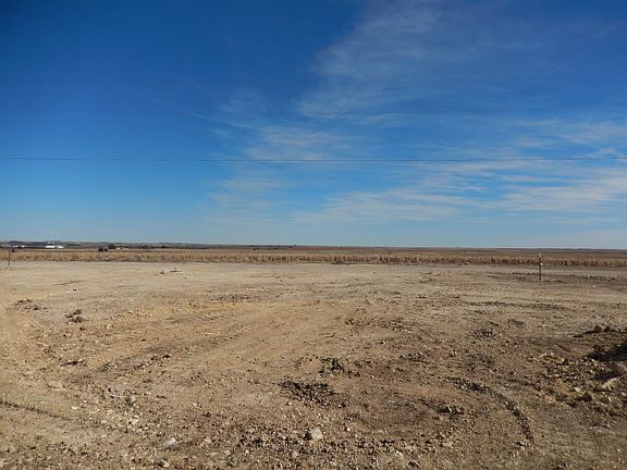 3rd image of 2001 Maple St