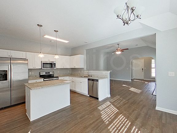3rd image of 115 Dawsons Mill Dr