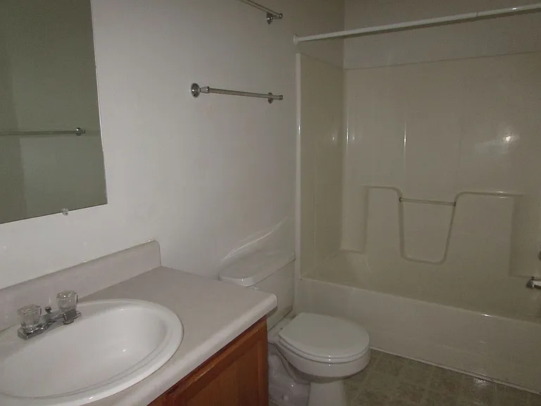 104 Viren Ln — Photo 11