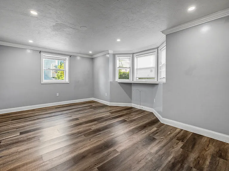 30 Mount Everett St #1R — Photo 6
