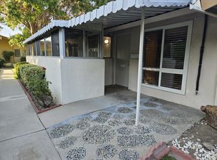 26851 Avenue Of The Oaks UNIT B, Santa Clarita, CA 91321
