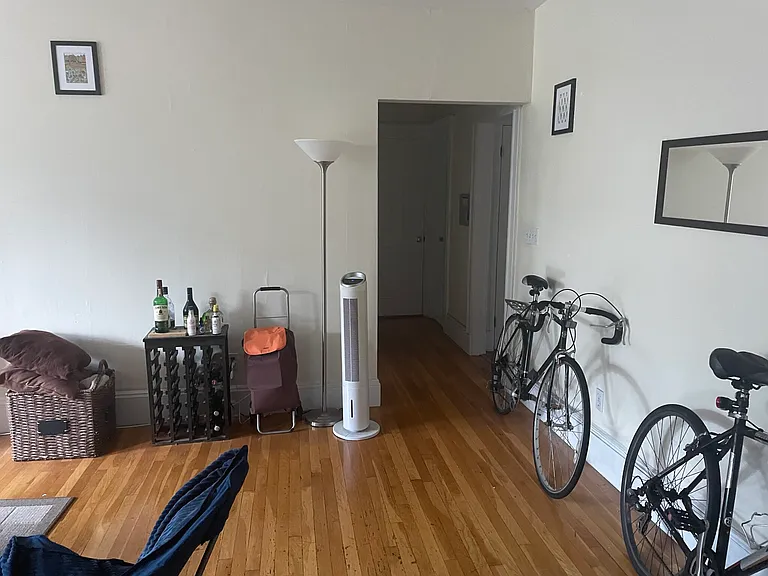 47 Inman St #31 — Photo 11