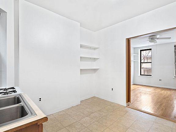 4th image of 342 W 48th St APT 2FW