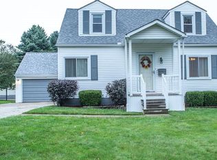 2189 Quayle Dr, Akron, OH 44312