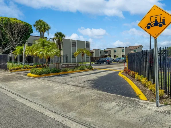 10020 NW 9th Street Cir APT 203, Miami, FL 33172