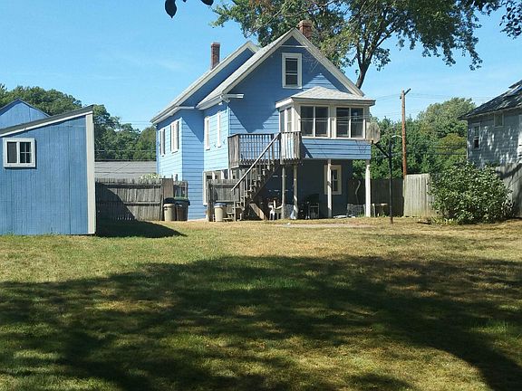 128ColburnStreetDedhambackyard