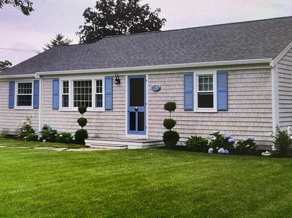 15 Glen Road, Hyannis, MA 02601