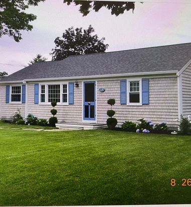 15 Glen Road, Hyannis, MA 02601