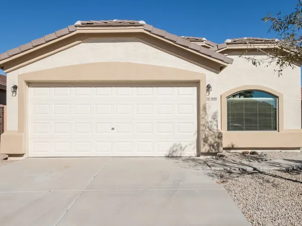 3688 W Yellow Peak Dr, San Tan Valley, AZ 85142