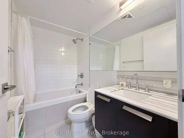 42 Charles St E #2002 — Photo 8