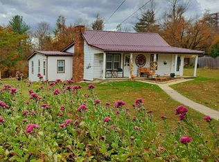 3537 Water Plant Rd, Hillsville, VA 24343