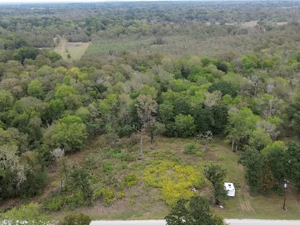 26234 Bedias Dr, Bedias, TX 77831