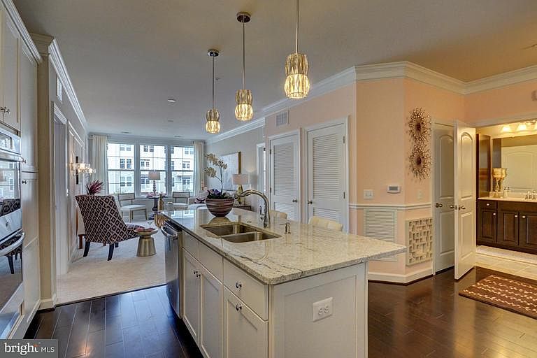 2nd image of 13740 Endeavour Dr APT 305