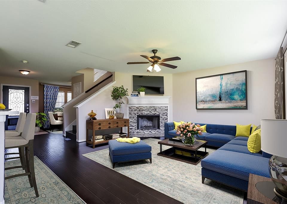 2nd image of 17234 Maple Hollow Dr