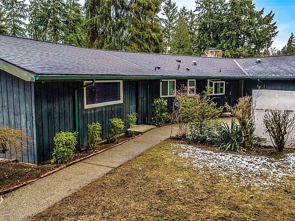3rd image of 523 131st Avenue NE