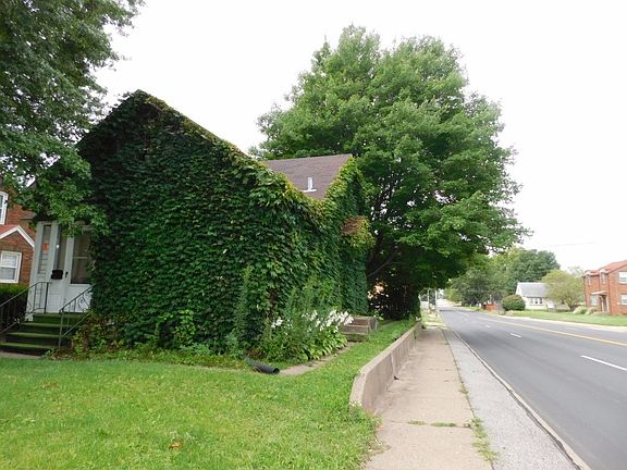 2nd image of 2532 Wilkes Ave