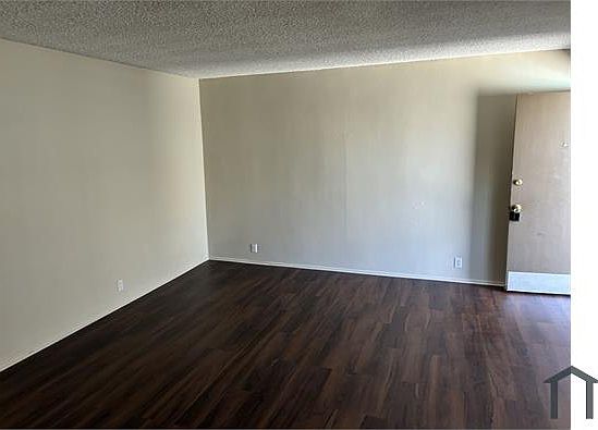 2nd image of 375 Alpine St APT C
