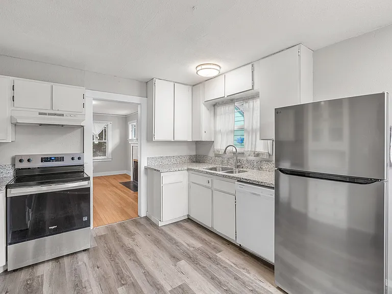 4925 N Willamette Blvd — Photo 8