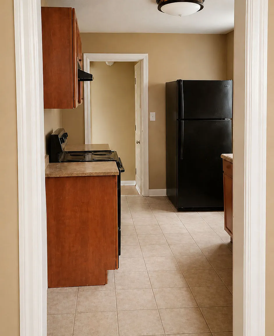 3 bed, 1000 sqft, $1,895 — Photo 4