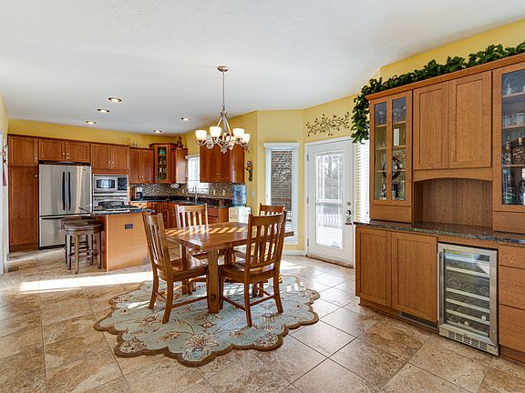 4th image of 7465 Wildwood Walk