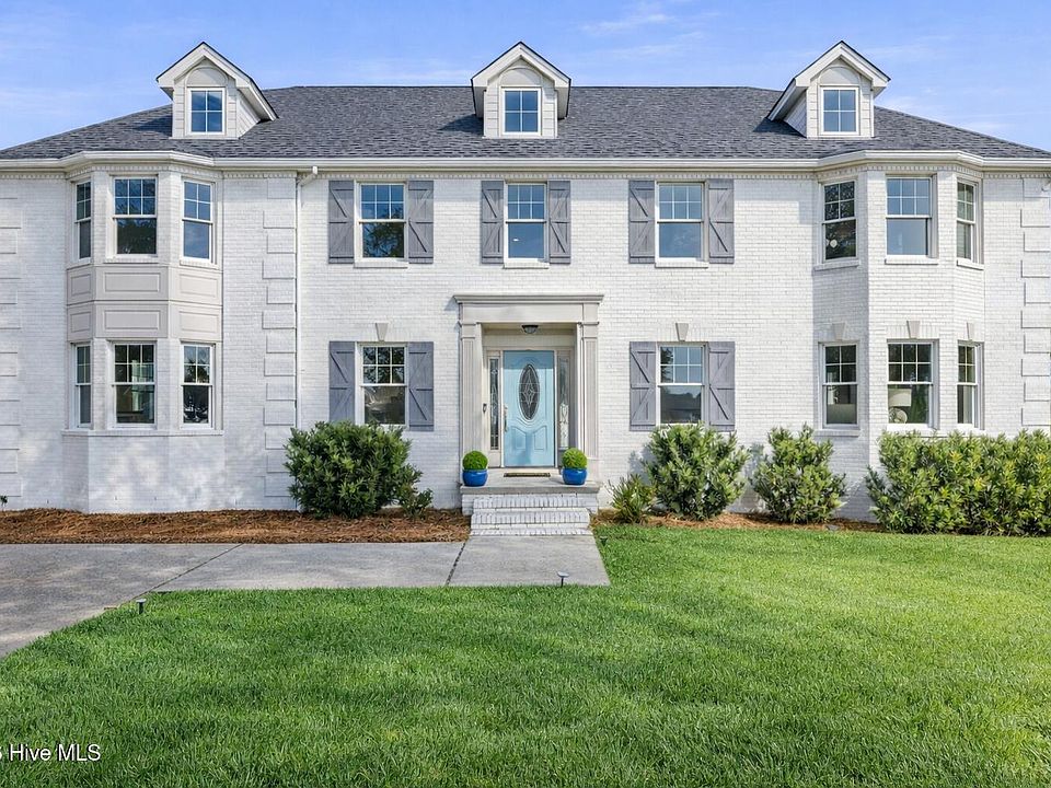 1st image of 211 Simmons Drive