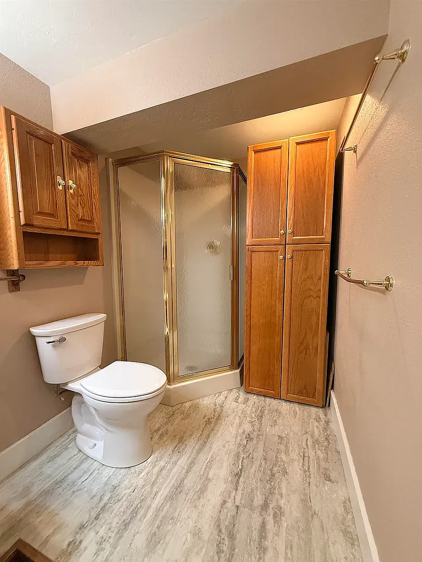 3 bed, 1056 sqft, $1,700 — Photo 3