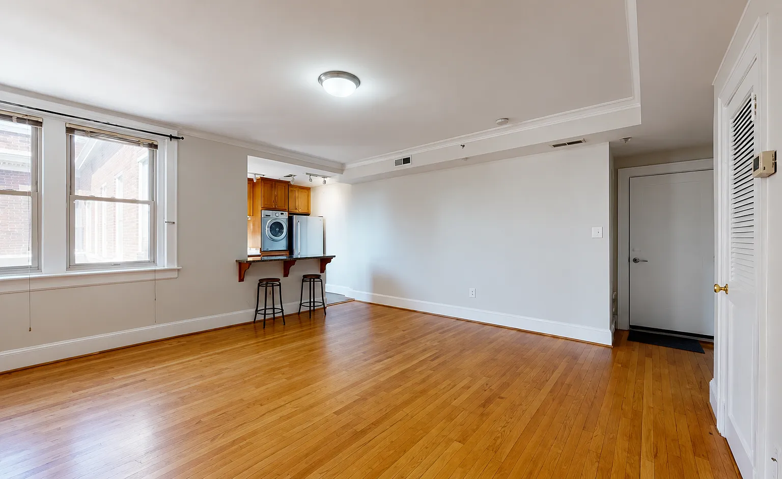 1 bed, 686 sqft, $2,250 — Photo 3