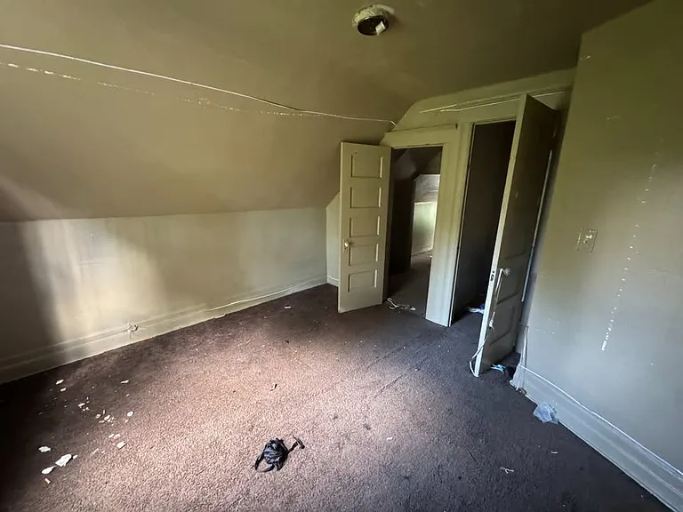 376 Highland St — Photo 11