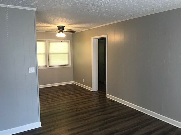 5th image of 233 Alvey Dr