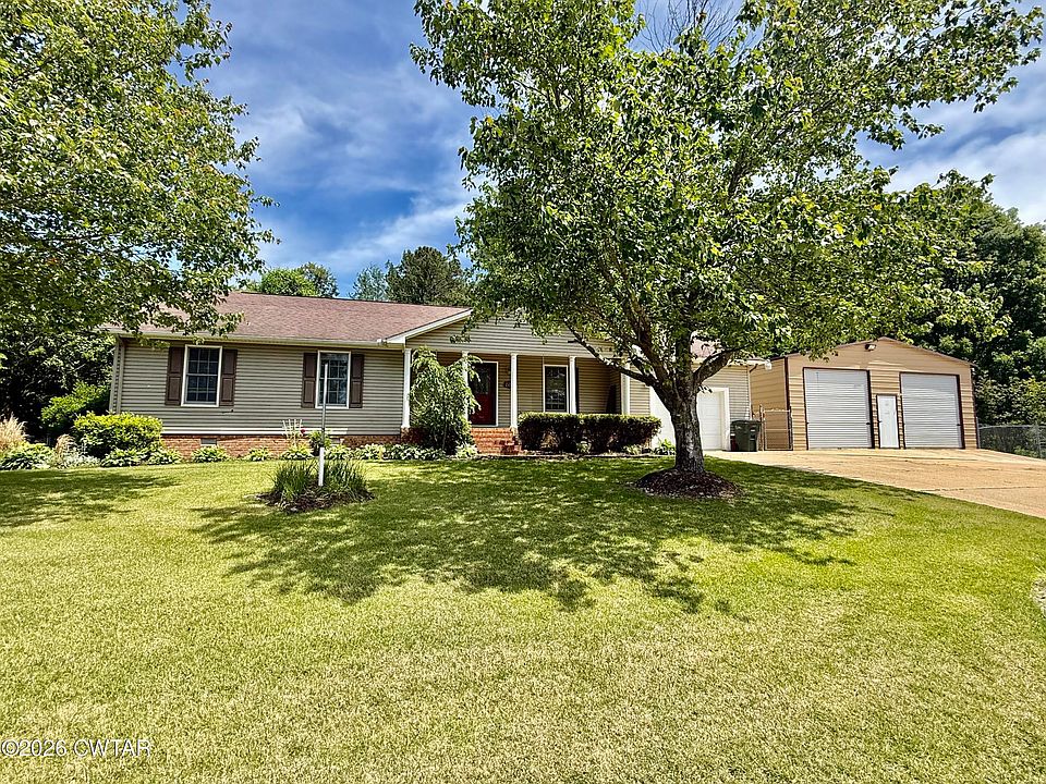 1st image of 813 Mosswood Dr